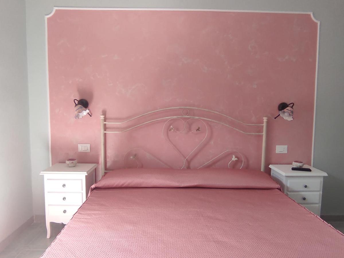 マラテーア Il Ruscello Bed & Breakfast エクステリア 写真