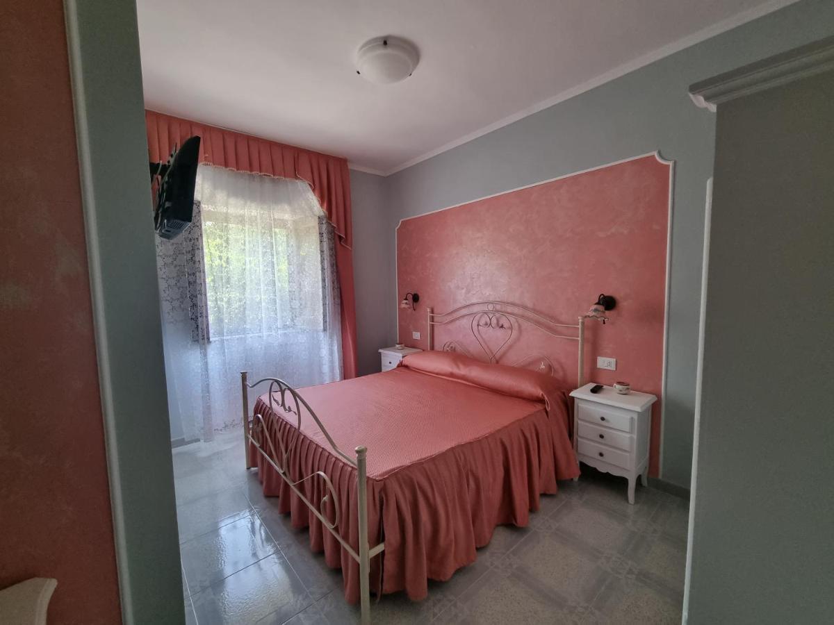 マラテーア Il Ruscello Bed & Breakfast エクステリア 写真
