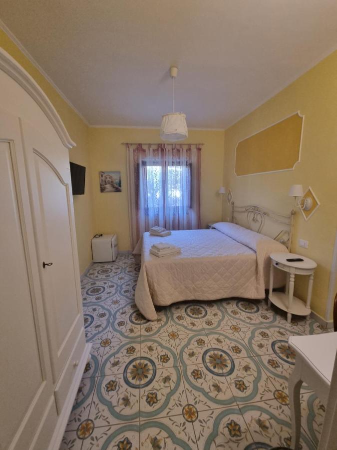 マラテーア Il Ruscello Bed & Breakfast エクステリア 写真