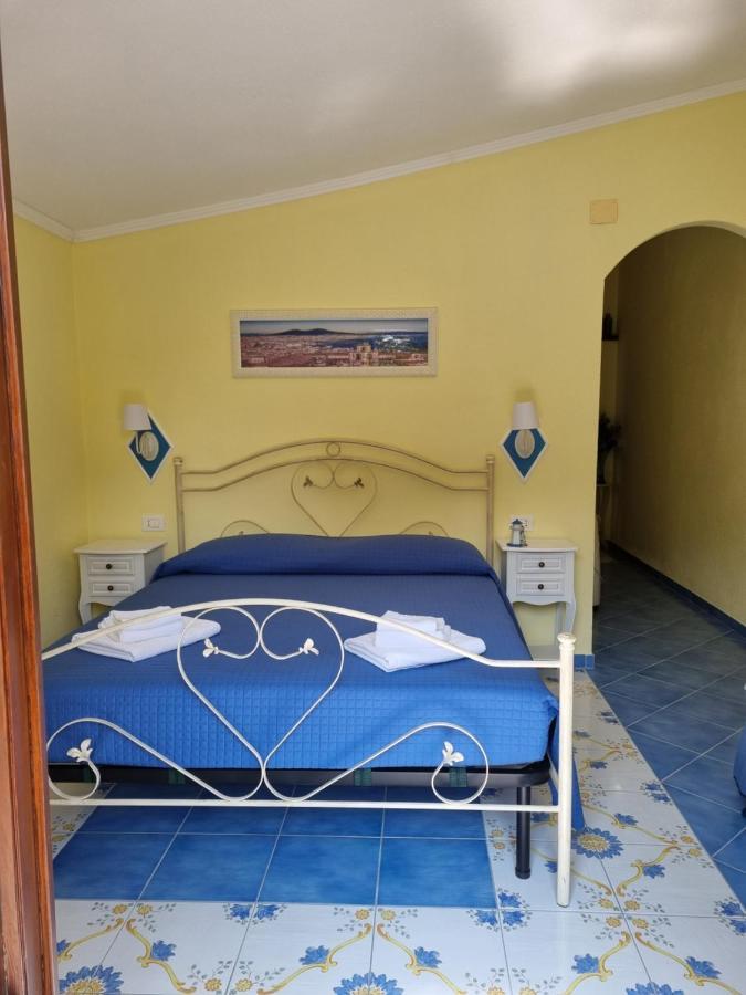 マラテーア Il Ruscello Bed & Breakfast エクステリア 写真